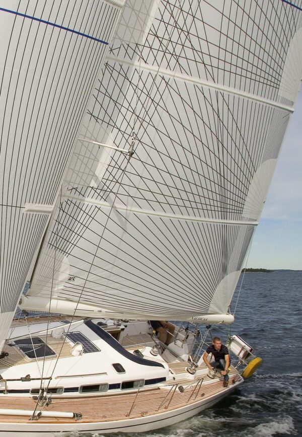 Full Batten Mainsail UK Sailmakers