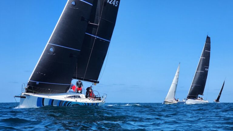 OBSESSION WINS BLUE WATER SERIES OPENER 15 OBSESSION WINS BLUE WATER SERIES OPENER