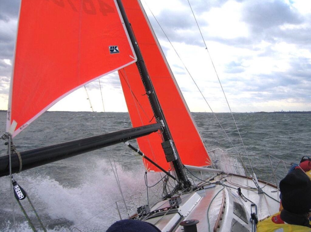 Dacron Deconstructed: Not All Sailcloth is Equal 7 Expert Tips and One Design Sail Success from UK Sailmakers 0024