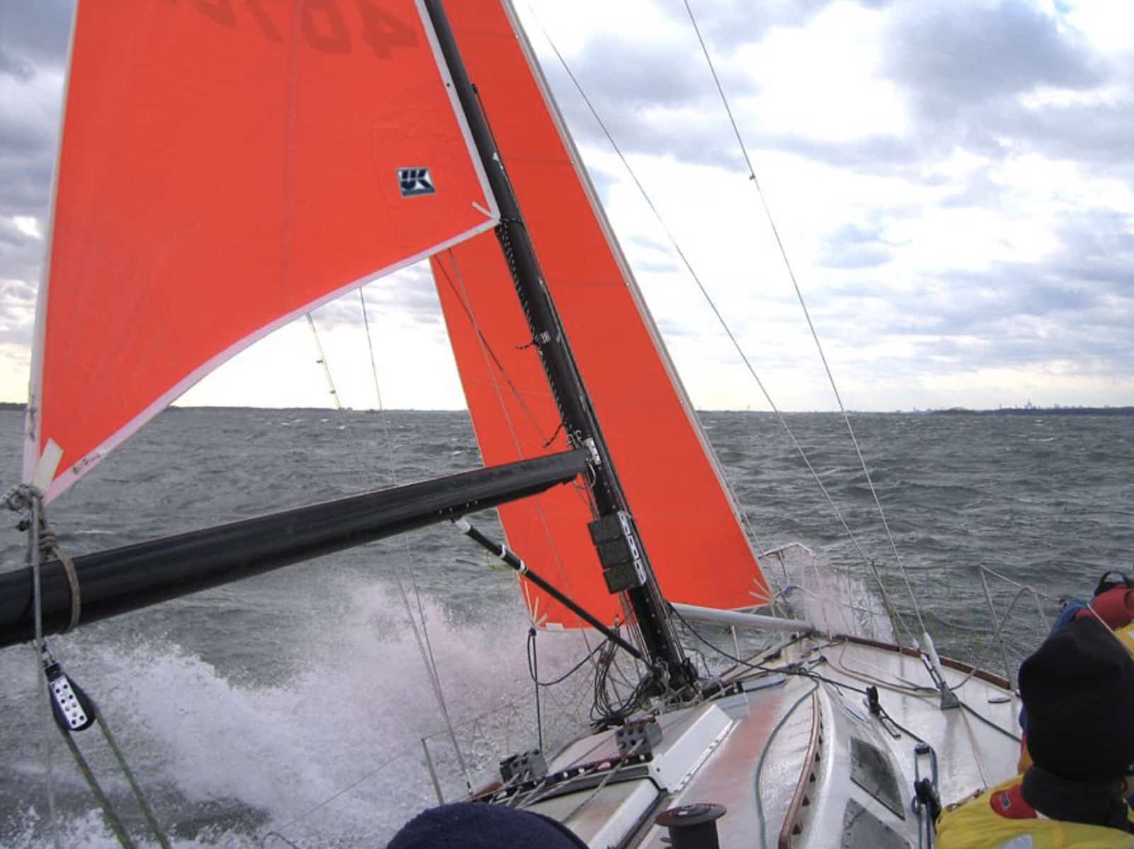 Dacron Deconstructed: Not All Sailcloth is Equal