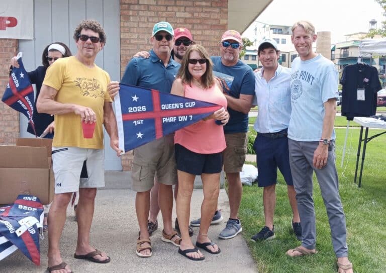 Condor and Sirocco win Lake Michigan’s Queen’s Cup 14 Condor and Sirocco win Lake Michigan’s Queen’s Cup Race